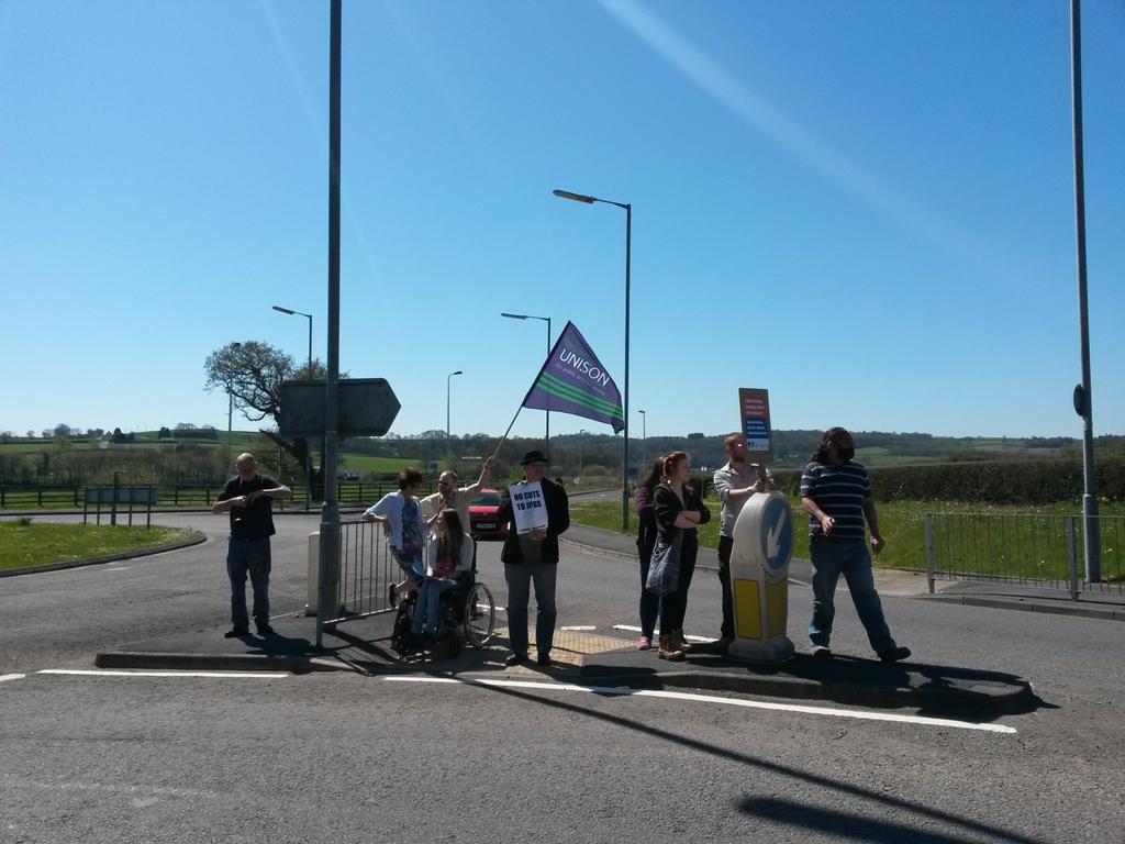 lemononahill's tweet photo. Nice to see a photographer on site. People need to know, these cuts are poorly reported #FECrisis http://t.co/5O9aKbTSYp