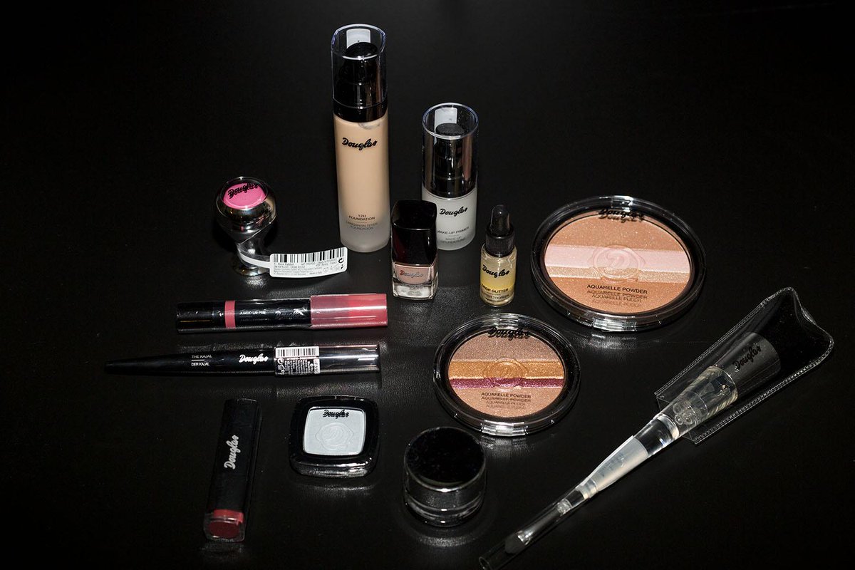 Gewinne bei uns eine #Goodie-Bag von der Launch-Party! runway64.de/?p=18067 #douglas #makeup <a href="/FKnuppe/">Franziska Knuppe</a> <a href="/ThePberg/">Anya Trades</a>