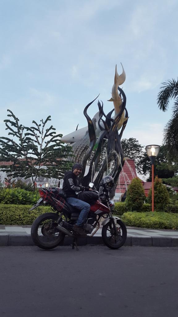 arif_cadel's tweet photo. Surabaya http://t.co/Xyj1vWBuaV