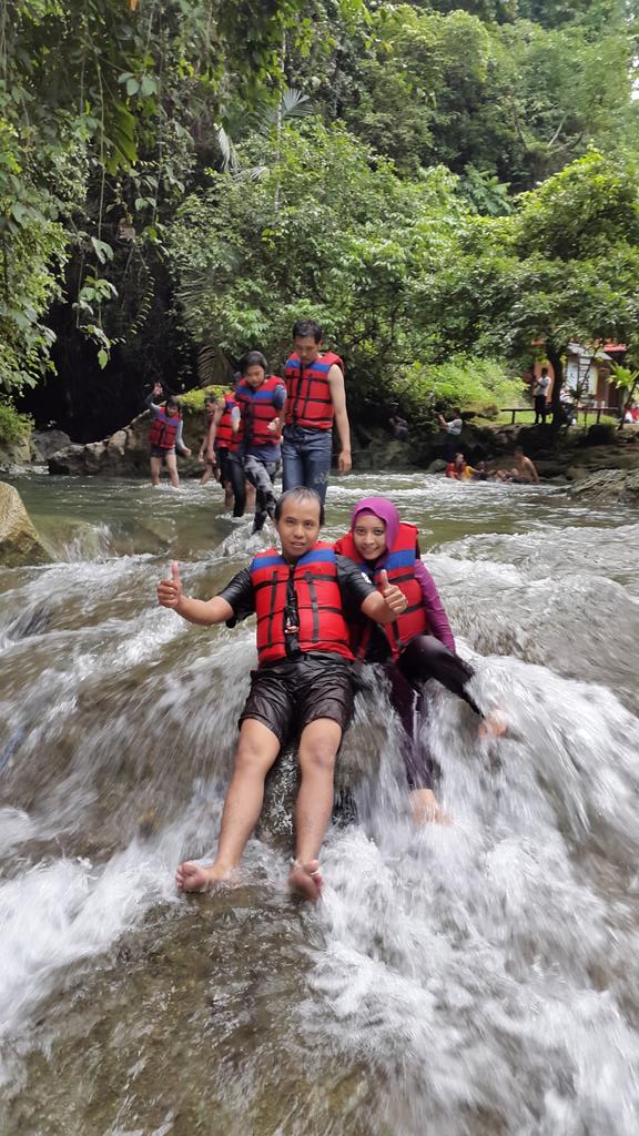 arif_cadel's tweet photo. Body rafting http://t.co/9UFp4jF3O6