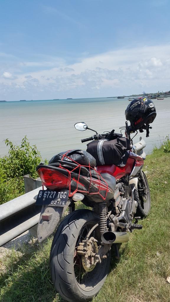 arif_cadel's tweet photo. Pantai tuban http://t.co/A671xsJWGi