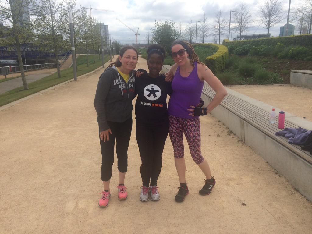 warlordfitness's tweet photo. #burpees #sprints #switchkicks #tuckjumps #mountainclimbers @OurParksUK EliteFitness with @KizziePayne @Lisa90082250 http://t.co/45URJUMYO5