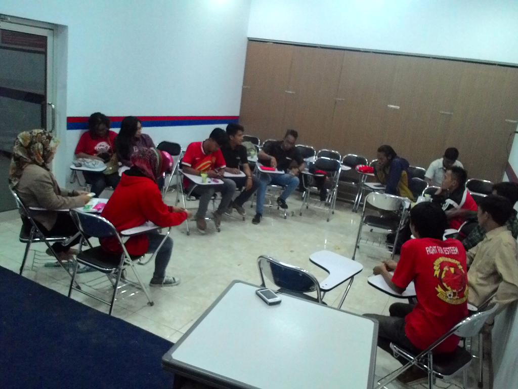 Rapat Forum Sektor Kampus.
At <a href="/maczman_lp3i/">The MaczMan Lp3i</a> 
Agenda: mengkaji konflik @PSSl__FAI vs <a href="/KEMENPORA_RI/">KEMENPORA RI</a>