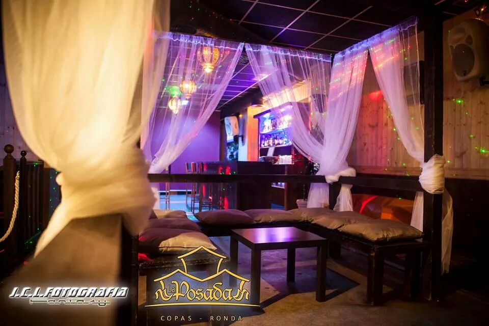 PosadaPub's tweet photo. Pasa un jueves agradable divertido discoteca la podada fiesta de enfermeria 💉😚🎉📷🎧🍸💋💉💉💉 http://t.co/EjkhI3nBOs