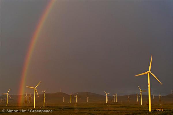 Greenpeace's tweet photo. 10% of the world's electricity came from renewables last year. #Earthday http://t.co/72uZd2TYEv http://t.co/PBynpBygTj