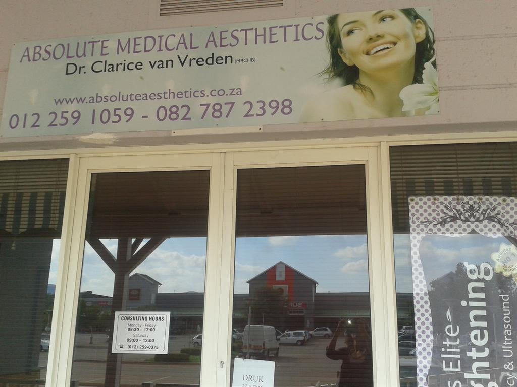 Helouise Strauss tweet media