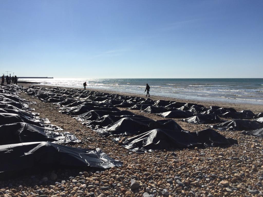 AmnestyUK's tweet image. We cannot let this go on. Add your voice before tomorrow&apos;s crisis meeting: #DontLetThemDrown  amn.st/6018fdJa