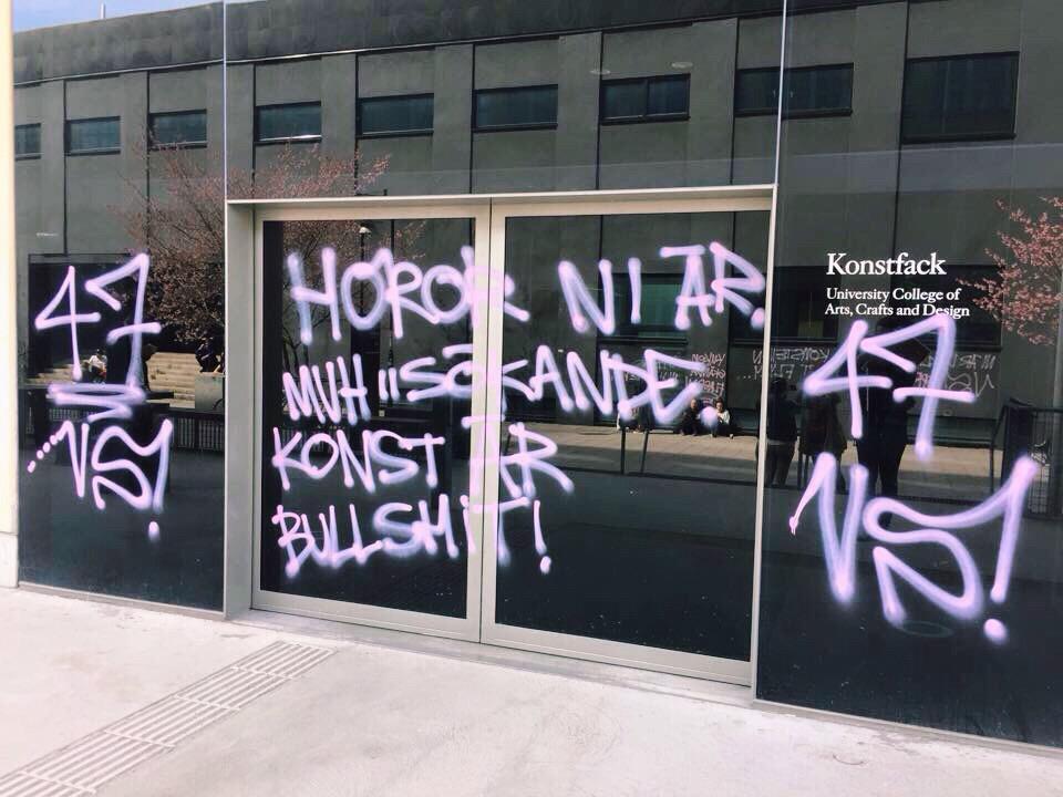 inahur's tweet photo. nån är upprörd över att inte ha blivit antagen till konstfack http://t.co/xgT5A6RrMO