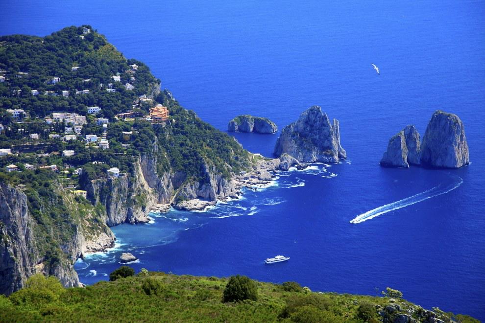 LuoghiDalMondo's tweet photo. Capri, Campania, #Italia http://t.co/XJYhfK0h8W