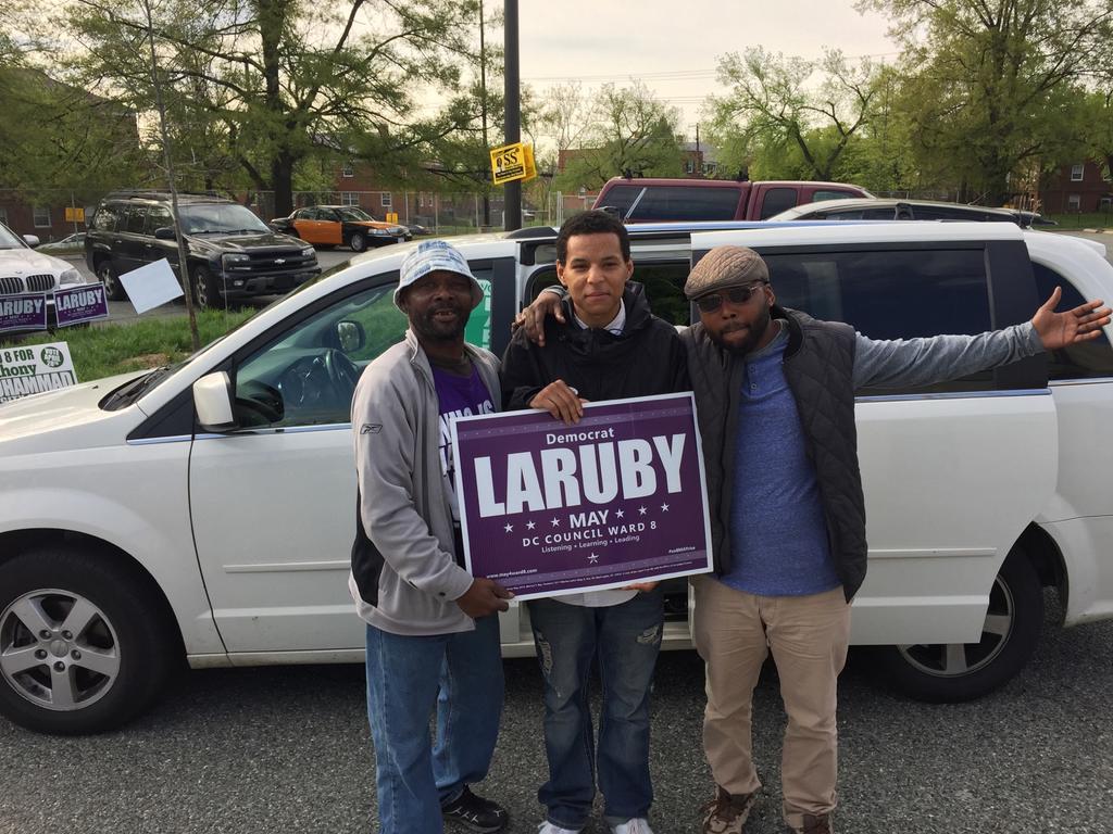 LaRubyMay's tweet photo. Good morning Ward 8. First voters of the day. #so8MAYrise #Purplementum #WeCanDoThisAllDay http://t.co/V8u0ltJh1e