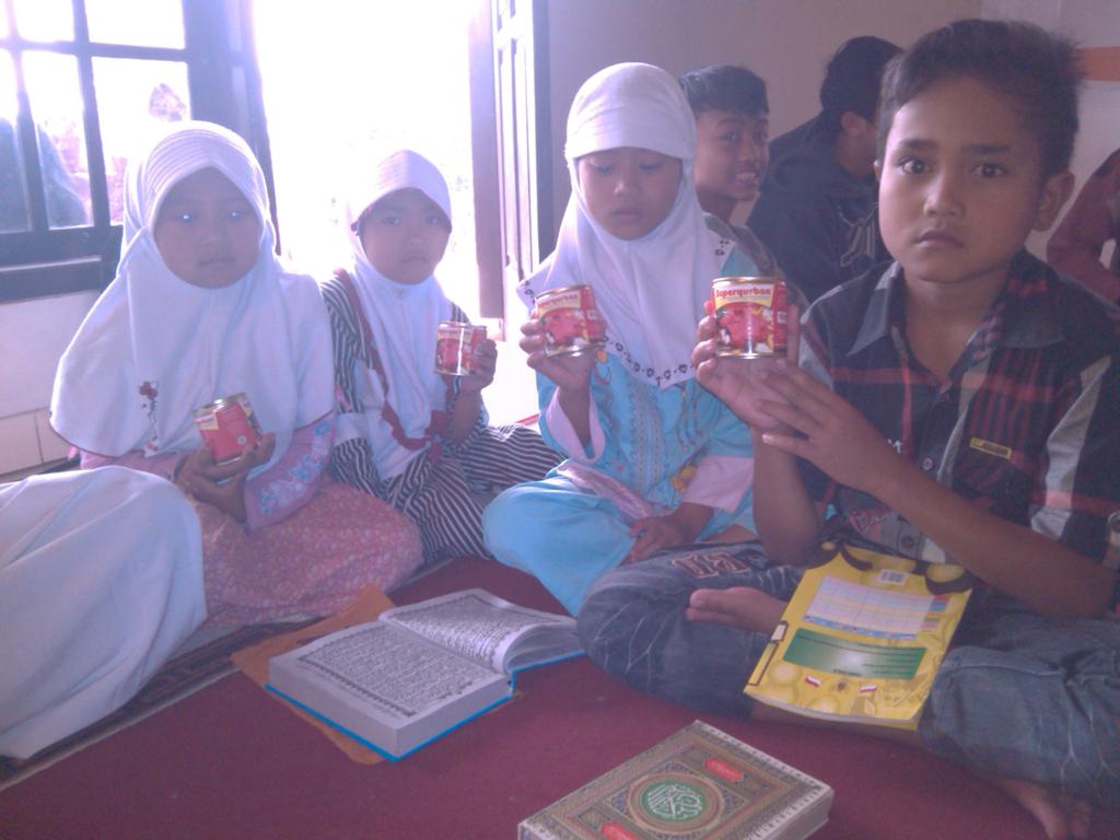 deri_jprmi's tweet photo. Sebar kornet @Rel_Inspirasi dari desa bhakti @rumahzakat utk negeri http://t.co/HHwRDs596D