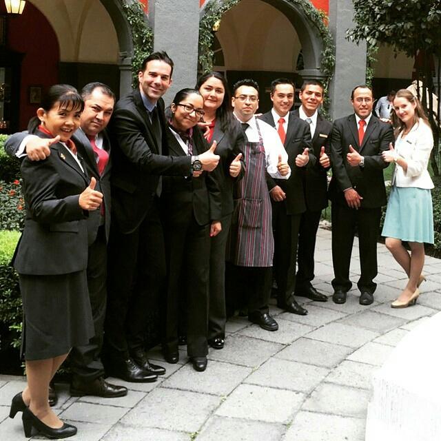 FSMexico's tweet image. Nosotros estaremos sembrando un árbol en el patio a las 12 pm para celebrar #EarthDay2015 ¡acompáñanos! #FSvalues