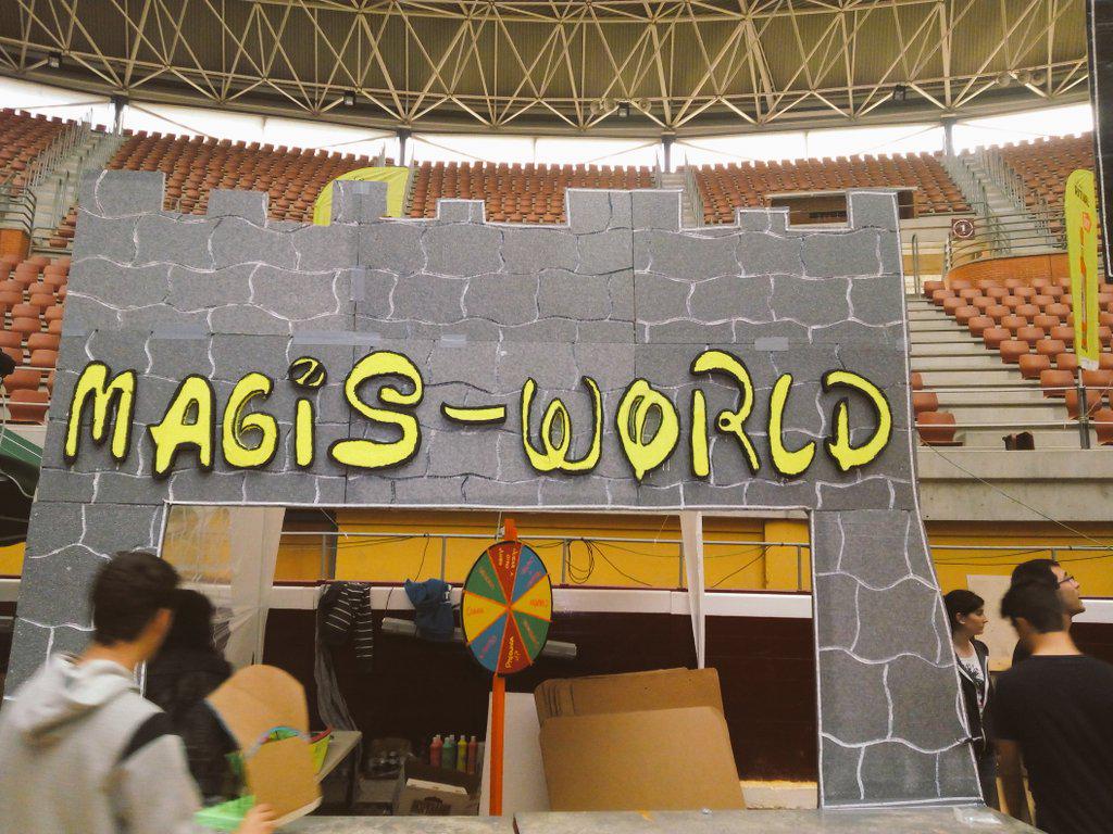BarraMAGISTERIO's tweet photo. VAYAN PREPARANDO SUS HÍGADOS!!! LA BARRA DE MAGISTERIO PRIMARIA YA ESTÁ EN PIE PARA DAR MUCHA GUERRA!!! #borracheron http://t.co/7IrqnccqeR