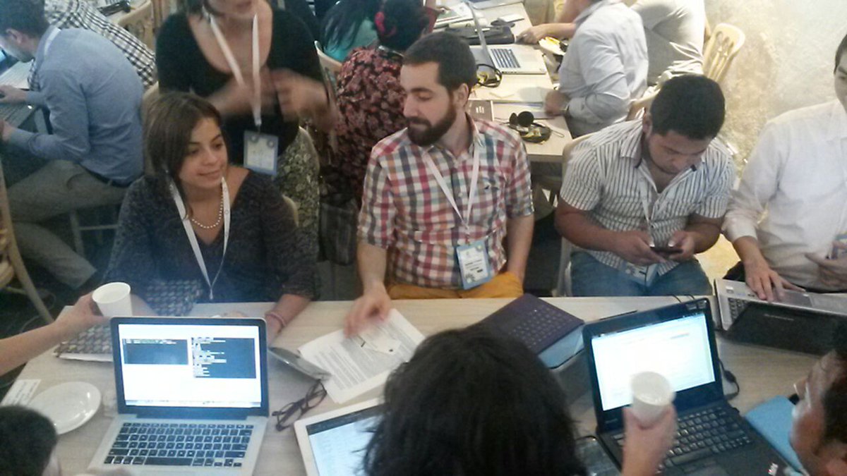 socialtic's tweet image. +100 personas ayer en la expedición de datos #CartagenaDataFest #data2015 Más herramientas en socialtic.org/herramientas