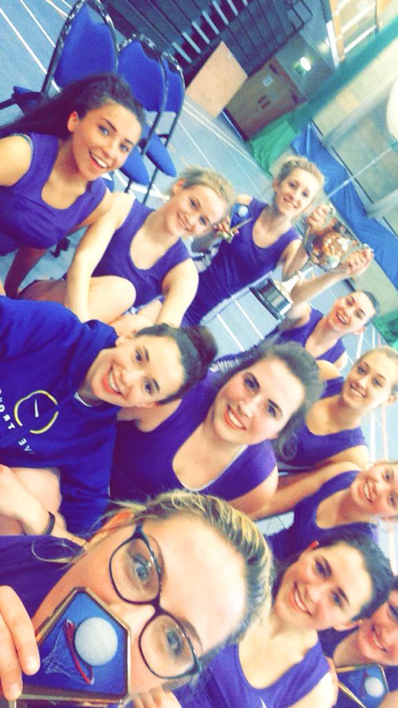 QEnetball's tweet photo. Here is oscar style selfie with trophy ✌️ http://t.co/3Freuh1gXz