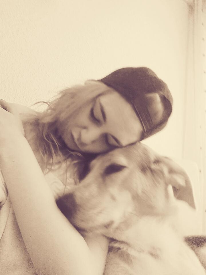 mortDouce's tweet photo. @PartidoPACMA amor por los animales!  Hoy sigo dando las gracias por poder luchar por ellos. http://t.co/w35207fkhA