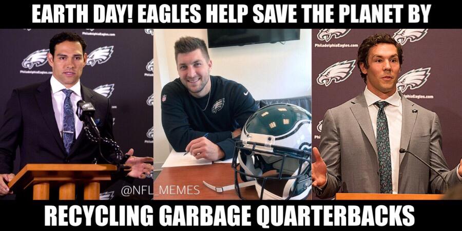 NFLMemes's tweet photo. #EarthDay http://t.co/OTFieD1dlb