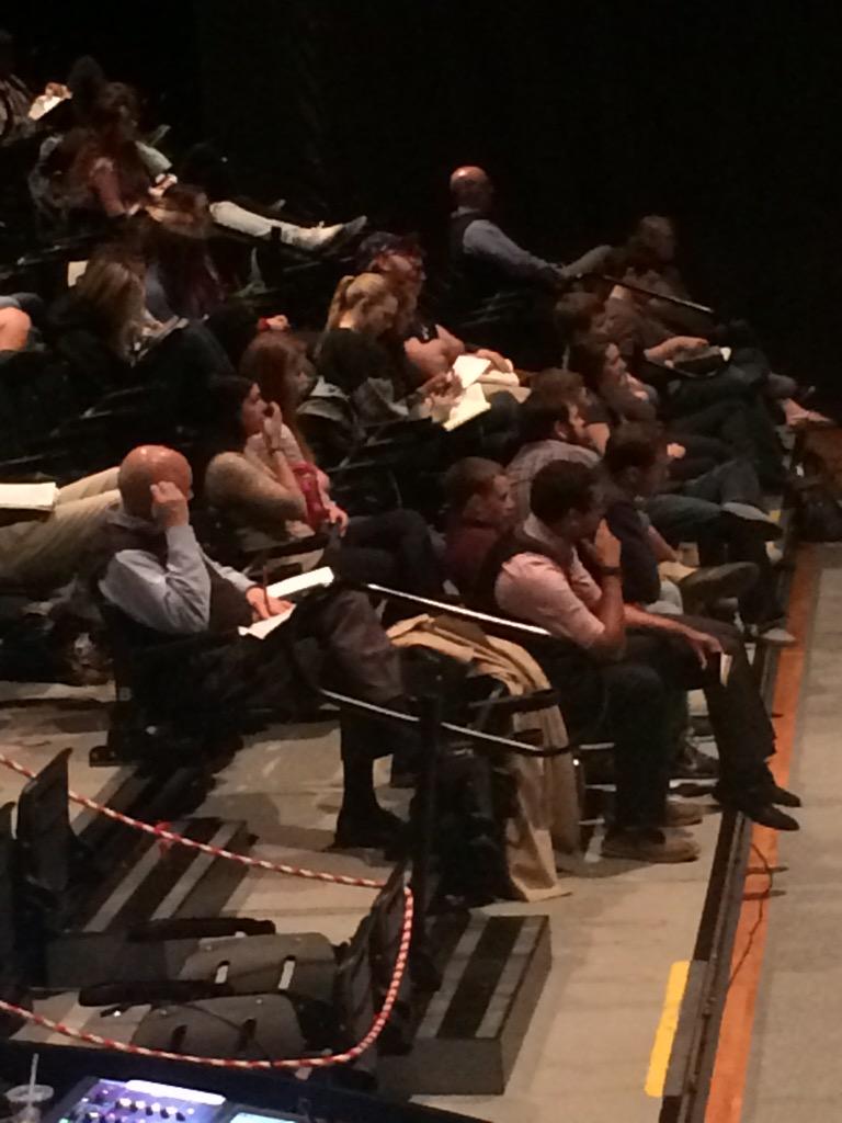 joannataylor14's tweet photo. where's President Katip? #doppleganger #sameoutfit #samerow #chapeltweet 😳😂 http://t.co/bfe1PLaT4U