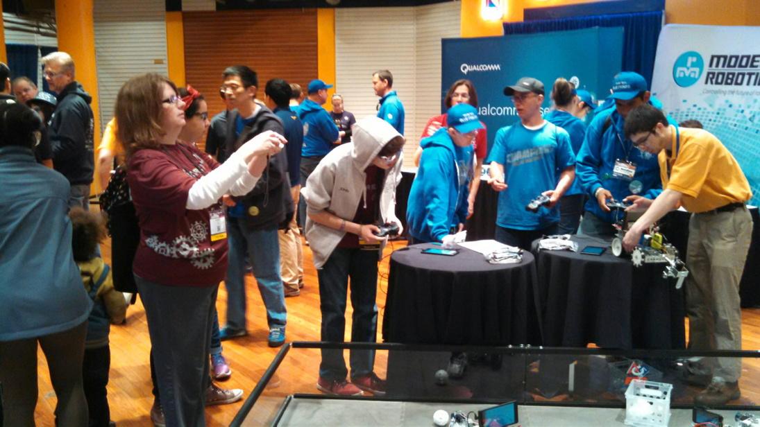 FTCTeams's tweet photo. #FTCNewTech demo at #FIRSTChamp!! #omgrobots @ Union Station all day! http://t.co/P8pd4Zr56r