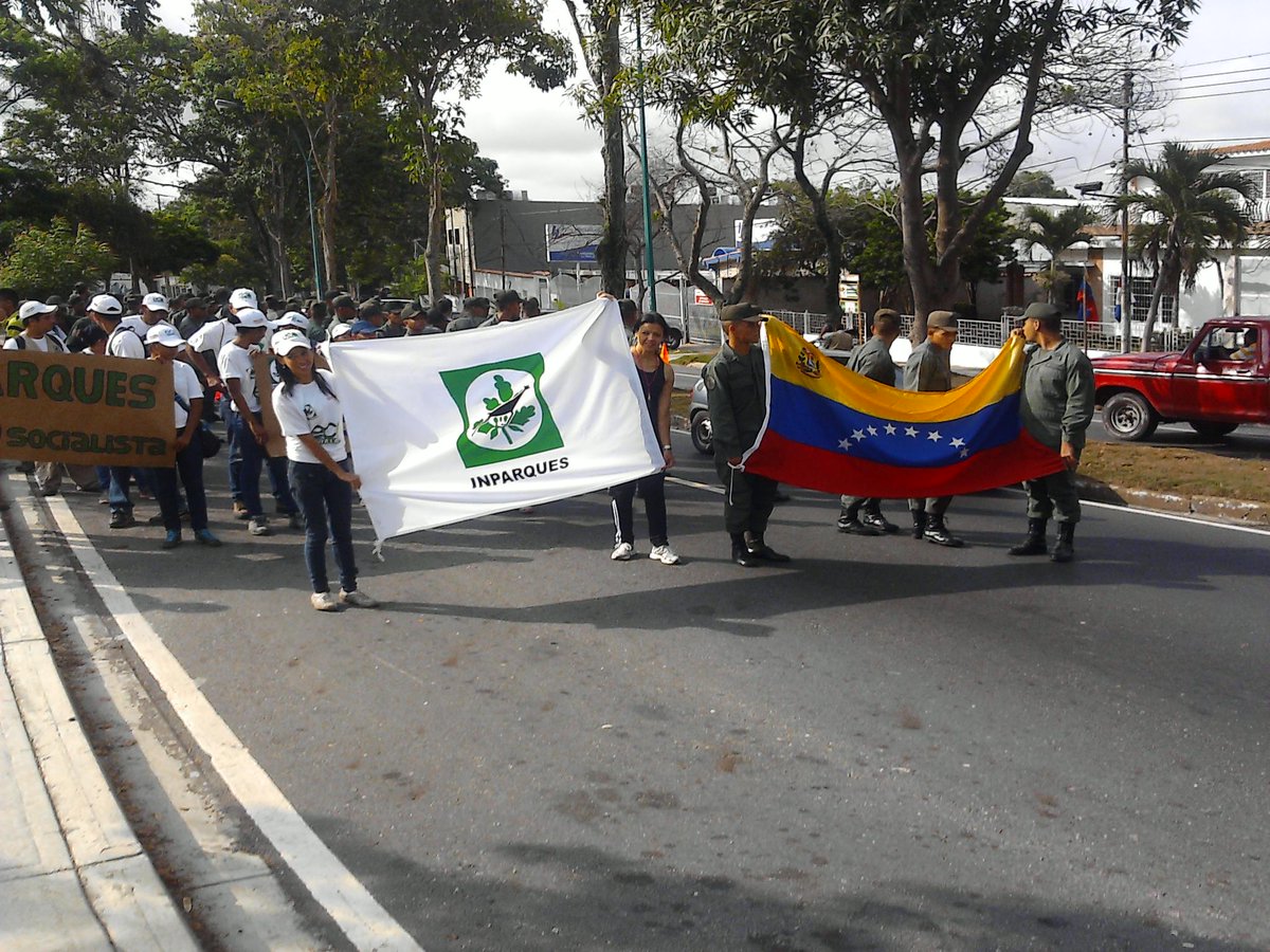 ParquesYaracuy's tweet photo. Gran Caminata Ecológica Día Mundial de la Tierra.. @inparquesgob @LachinaPSUV @YaracuyPnMn http://t.co/VcR9CHvpgx