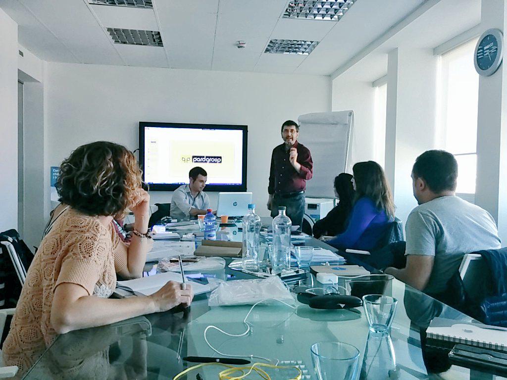 Pardgroup's tweet photo. "Il lavoro di un #Promoter inizia dalla formazione" #beko #formazione #training #promoting #pardgroup http://t.co/qTXGzodhWy