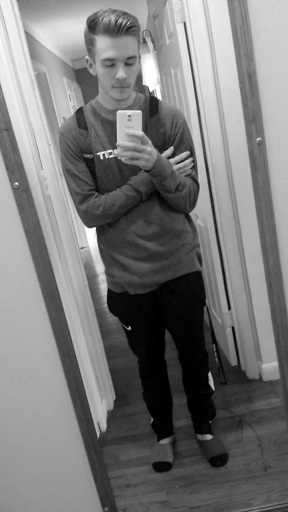 JordannPosts's tweet photo. Lazy day today😴😴 http://t.co/wycw3d0LaS