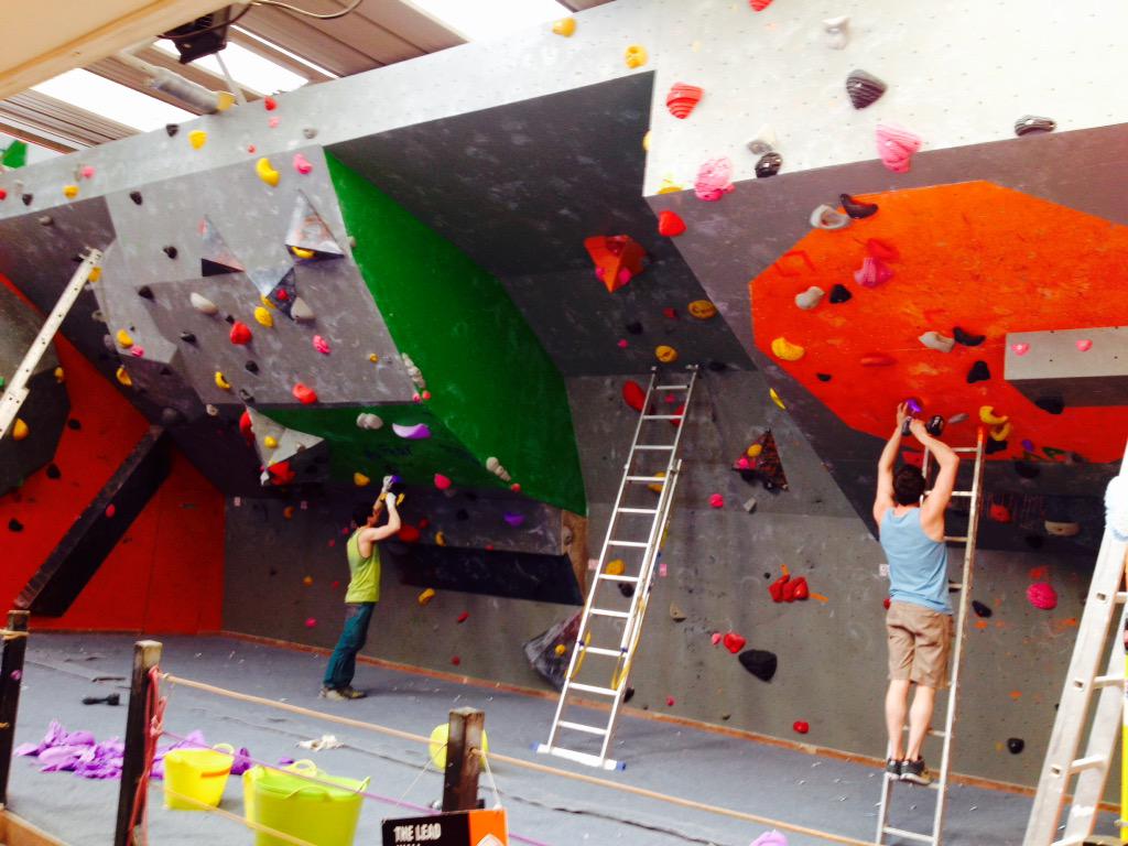 roktclimbinggym's tweet image. Garry and Nathan putting the finishing touches to the new Comp Wall set! 30 new problems. Bring the big guns!! #rokt