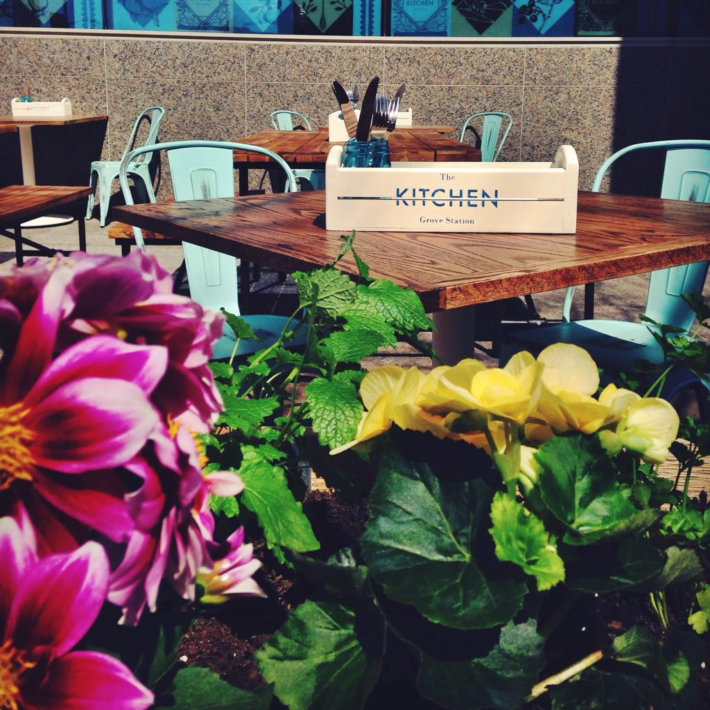 theKitchenJC's tweet photo. Outdoor seating is officially open! #spring #springhassprung #jceats #jcmakeityours #dineinsunshine #wehavesun http://t.co/rqvtFjaL9N