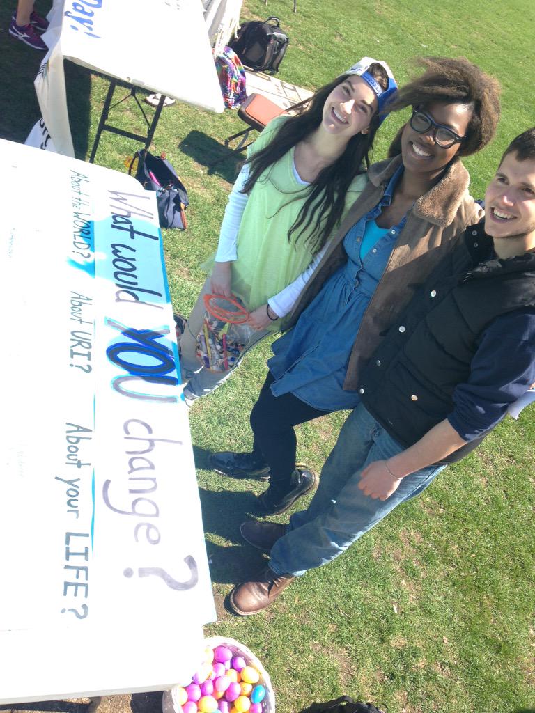 BigThinkersUri's tweet photo. Come join us on the quad! #URIEarthWeek http://t.co/IDqVwOXMVi