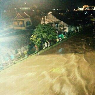 moyokecil's tweet image. Muga cepat surut #kalicode  @Jogja24Jam