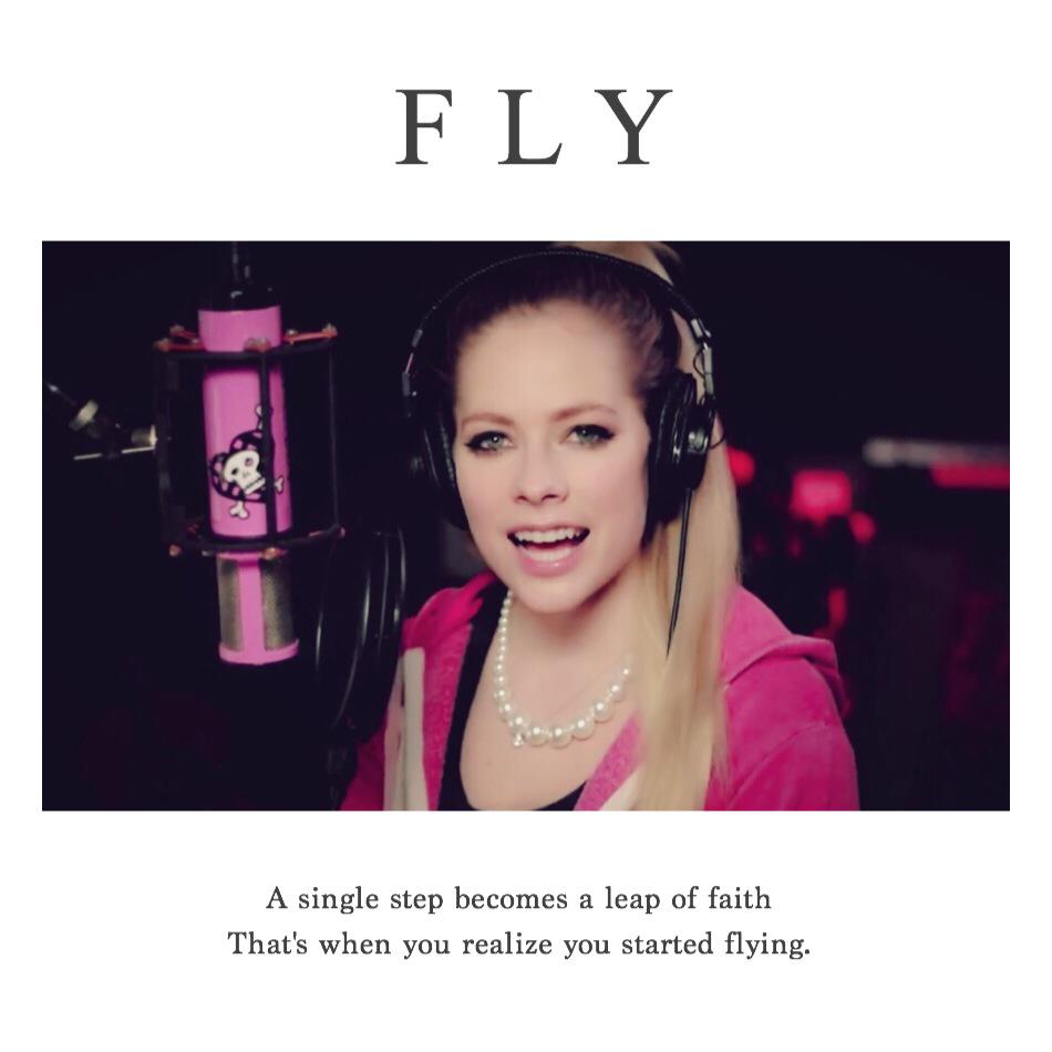 twister320's tweet photo. My favorite lyrics😇✨ over 920K!! #WatchFlyOnVEVO #BuyFlyOniTunes http://t.co/sKEQaacCmN http://t.co/r029kPfMus
