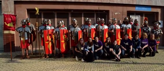 BarcinoOriens's tweet photo. La #Legio II Traiana Fortis i les #Ornatrices de #Barcino Oriens col·laborem en la XI Magna Celebratio #Baetulo http://t.co/if6VdQLgr4