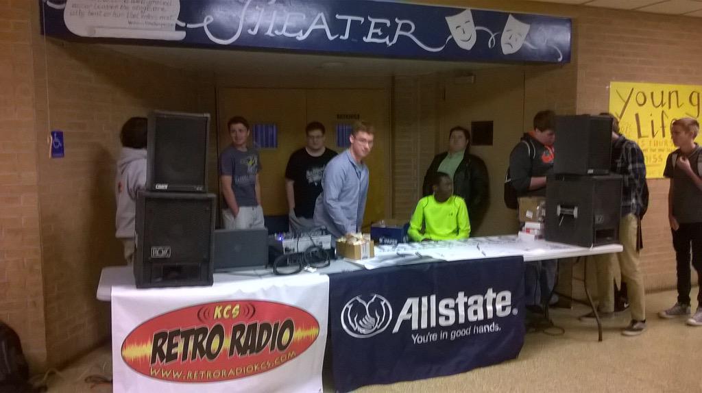 KarnsNetwork's tweet photo. Come enjoy #hsrd2015 with @retroradiokcs at @KarnsHighSchoolh! http://t.co/lvizEoFIiJ