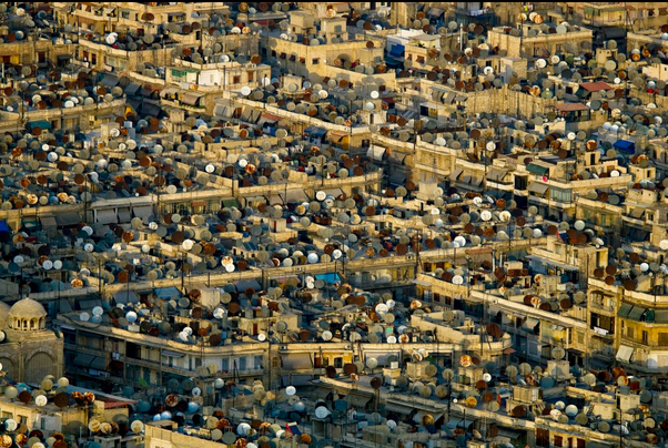 williamoconnor5's tweet photo. Amazing photos of the population explosion http://t.co/QB4VwQLaqr http://t.co/l2QAonoayh