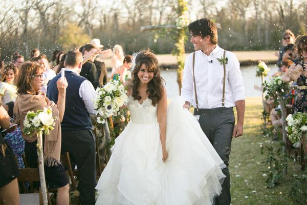 iloveswmag's tweet photo. The Texas country wedding of @PhotoKelli and her beau by @TwoBeWed from #SWV7! http://t.co/zGQeMmxvtF http://t.co/MruwXxY5Db