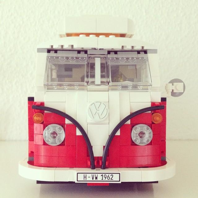 Insta_Lego's tweet image. ift.tt/1aSATs2 - annaslieblingsstuecke - V wie VW Bulli T1, von Lego natürlich. #abcfee2015 #vwbulli #t1 …