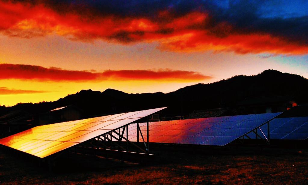 BennuSolar's tweet photo. Happy #EarthDay 2015 Remember that we all share the same planet so take good care of it #GoSolar #GoGreen #BennuSolar http://t.co/5SRQI4WTBY