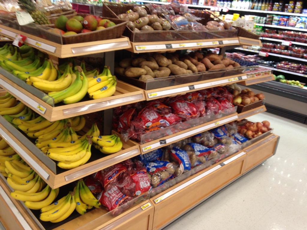 MikeAndersonETL's tweet photo. Know your guest, know your business, drive sales!  #T-1313 #fillthestore #noouts @kristinmteague @jennifernbest http://t.co/5nf0DSMtG5