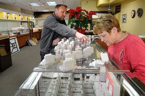 TDJnews's tweet photo. Westphal Jewelers in Bradley is being passed down to the 3rd generation of jewelers. http://t.co/yjDfXjb7i7 http://t.co/VatFAEPthY
