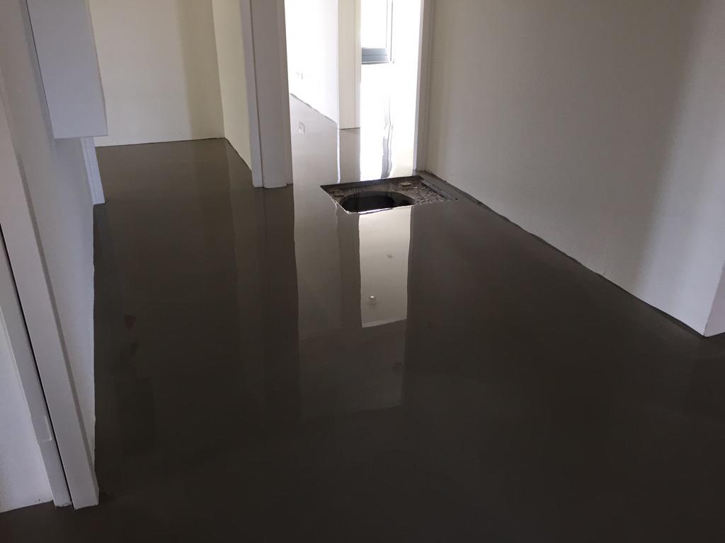 floortender's tweet photo. Nog wat fotos van gister #plattevloeren #uzin http://t.co/MqBTDEsgTK