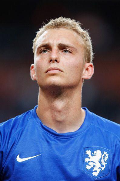 Happy birthday to Jasper Cillessen     