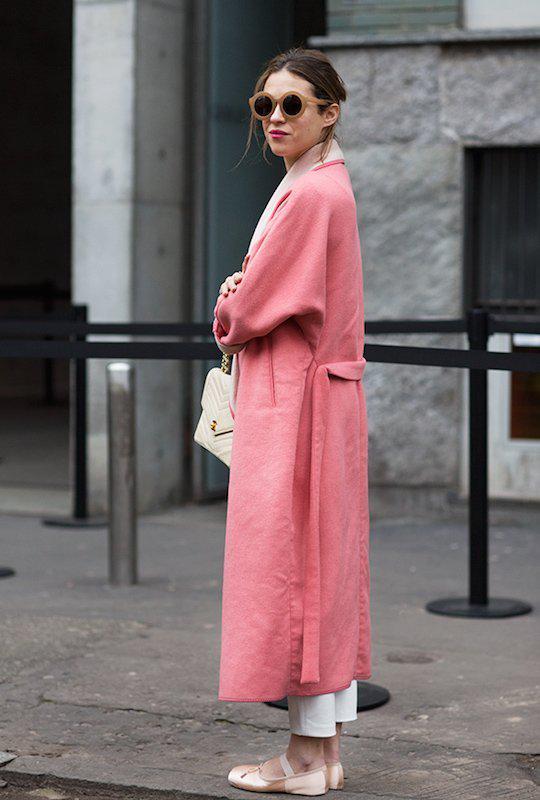 AptTherapy's tweet image. Design Inspiration: Street Style Outfits Translated into Rooms on.apttherapy.com/YdXiVg #Fashion #StyleCollage