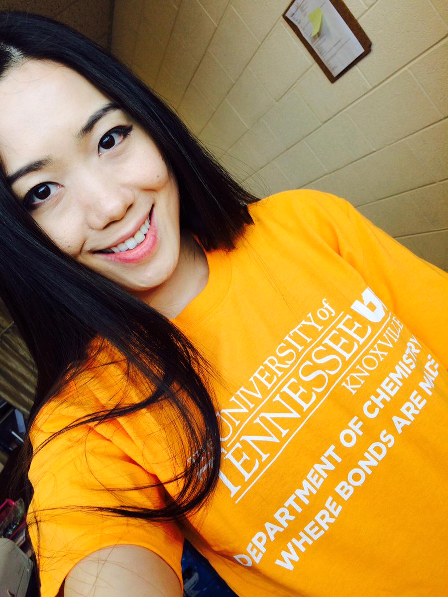 CHEMISTRYUTK's tweet photo. Celebrate #EarthDay &amp; #IHeartUTweek! Share ur pic #utkchem &amp; win an awesome tshirt  #freetshirt winner announced tmr! http://t.co/EnLOtJbYx2