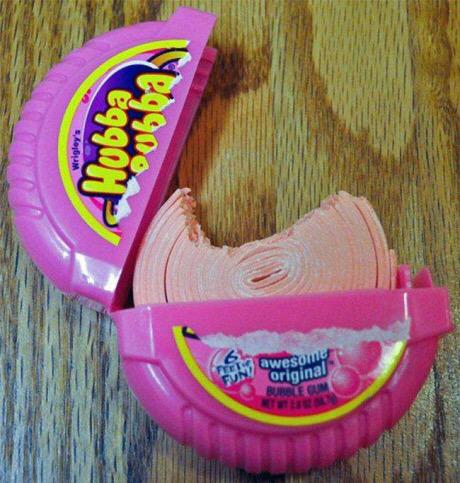 _thingsihateee's tweet photo. This bothers me wayyy more than it should http://t.co/0PwqoO90EN