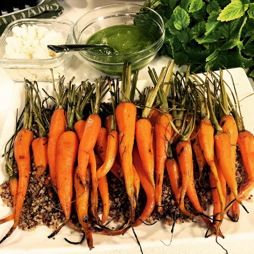 ChefJulieFrans's tweet photo. Join #slowfoodmiami this Friday night @MBBGarden to celebrate #FarmToTable https://t.co/7SEE7uoWTQ http://t.co/Uk1VCj9C7o