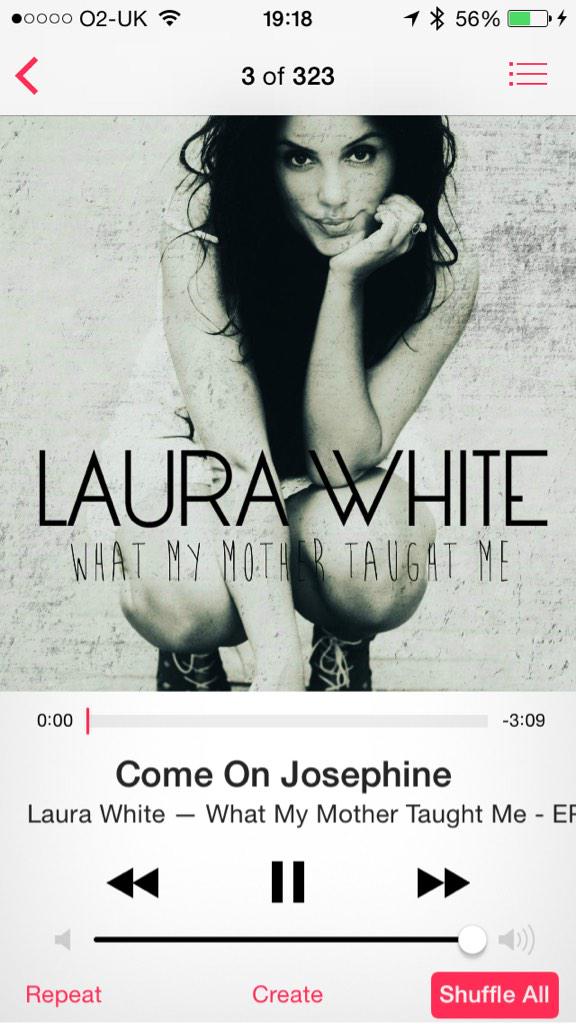 Mills2Chris's tweet photo. Perfect Wednesday night chill out song by @Laurawhiteoffic http://t.co/jg3CVtu0dR