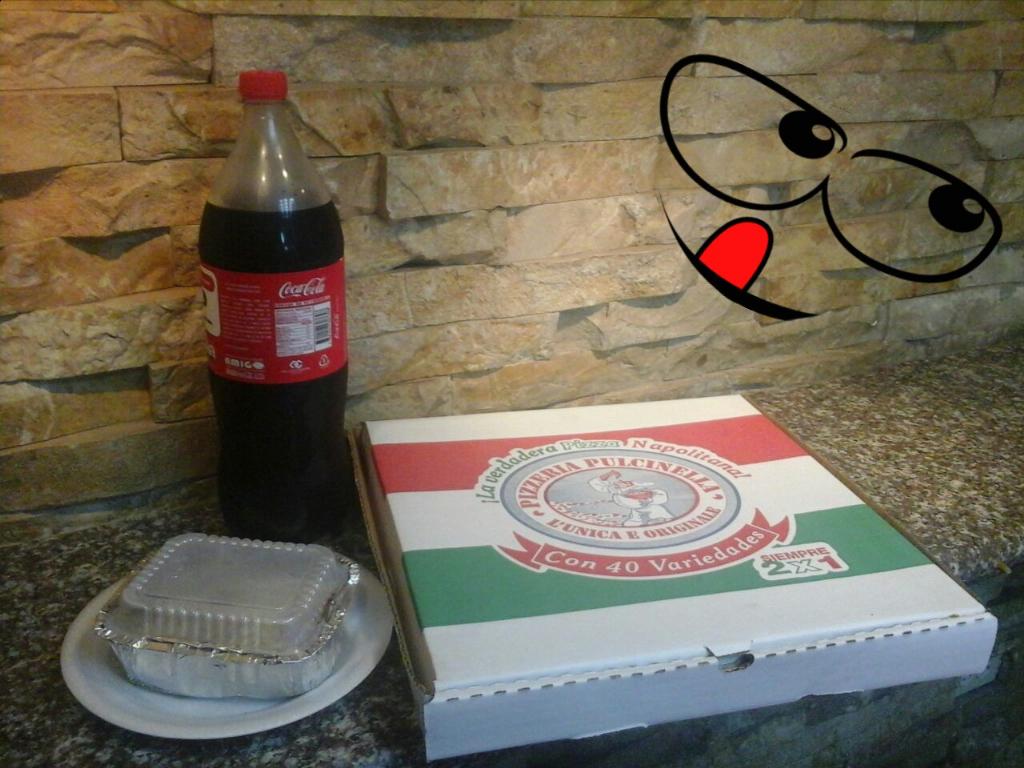 Ppulcinella1's tweet photo. Ven!!! Disfruta nuestros combos 😋 http://t.co/w9V4qnbvZp
