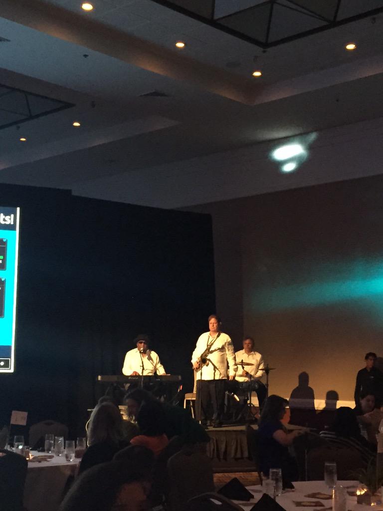 Dantexxvi's tweet photo. Enjoying good music at #sapphireturns10 http://t.co/36JlGRT2Ns