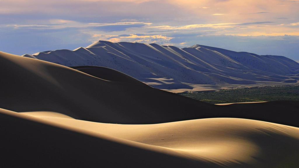 AmazingMongolia's tweet photo. #Mongolia is one of the world’s last unspoilt wonder. Prepare to be amazed. ImageCourtesy G.E.C #travel #EarthDay2015 http://t.co/B3DIG8prOm