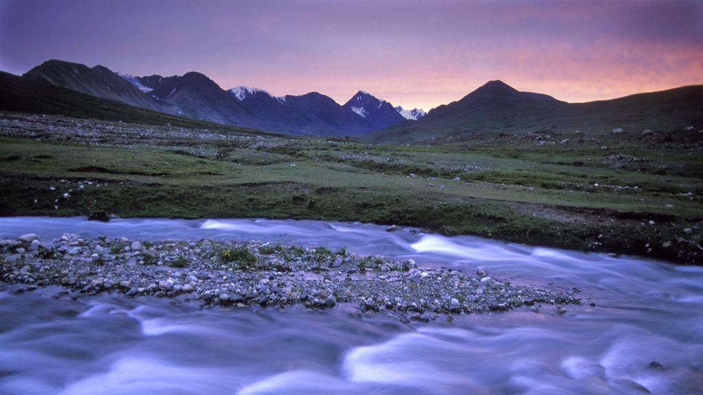 AmazingMongolia's tweet photo. #Mongolia is one of the world’s last unspoilt wonder. Prepare to be amazed. ImageCourtesy G.E.C #travel #EarthDay2015 http://t.co/B3DIG8prOm